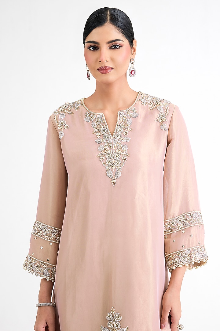 Rose Gold Tissue Embellished Kurta Set by Seema Thukral at Pernia's Pop Up Shop