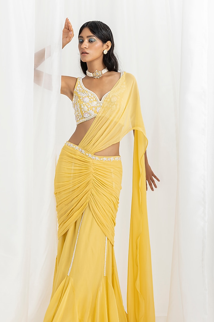 Yellow Organza & Georgette Embellished Pre-Stitched Flared Wedding Saree Set by Seema Thukral at Pernia's Pop Up Shop