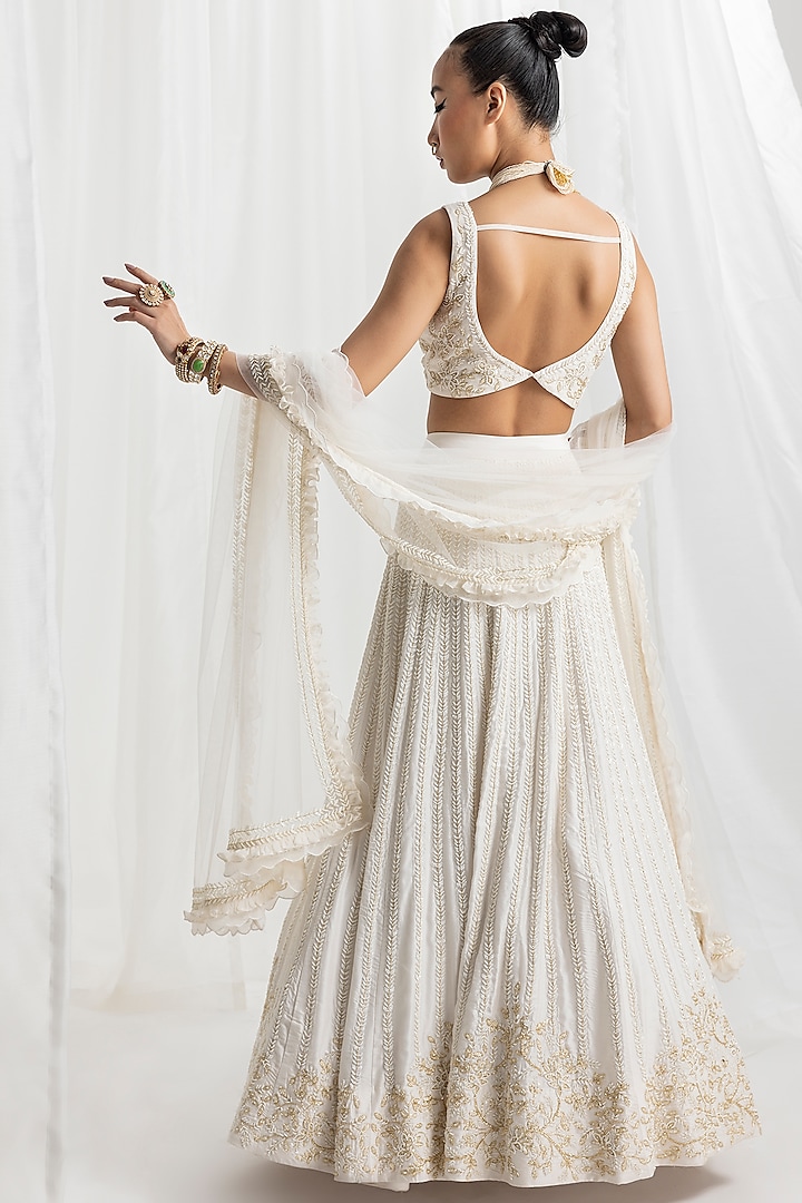 Ivory Habutai Silk Embellished Bridal Lehenga Set by Seema Thukral at Pernia's Pop Up Shop
