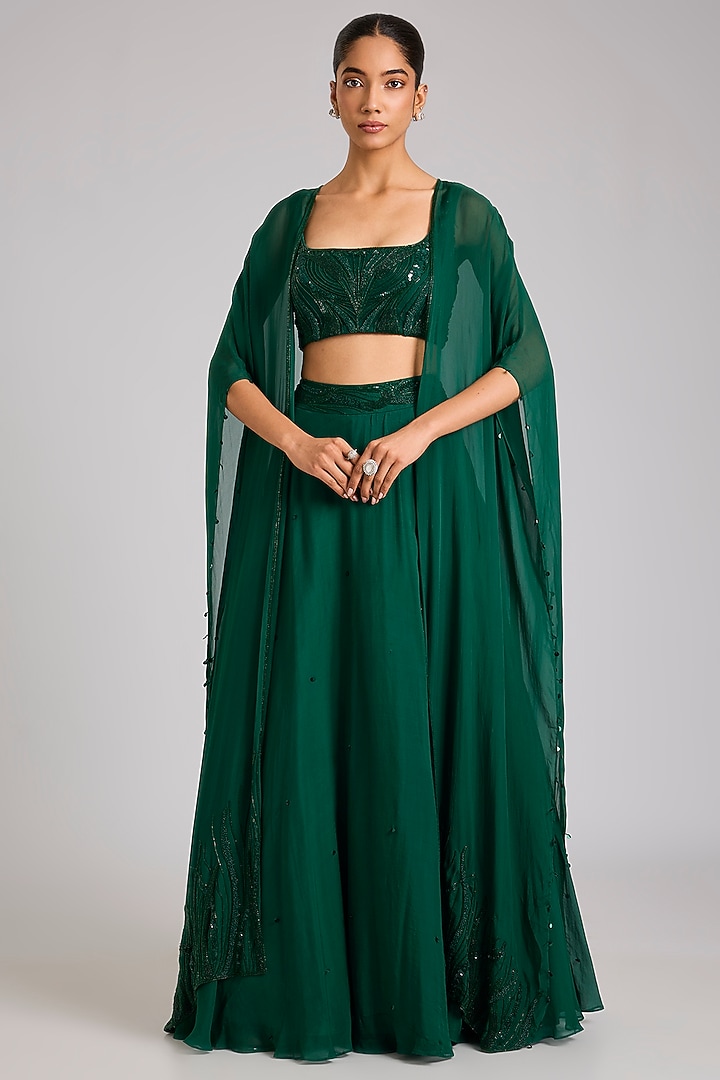 Emerald Green Organza Embellished Cape Set by Seema Thukral at Pernia's Pop Up Shop