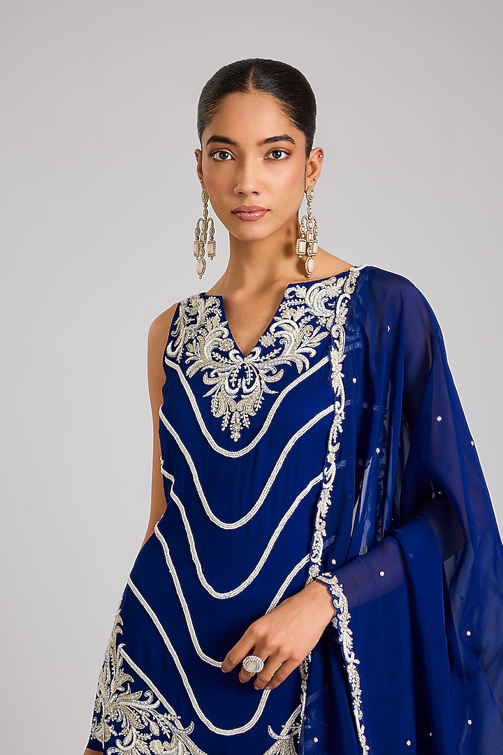 Electric Blue Georgette Embellished Kurta Set by Seema Thukral at Pernia's Pop Up Shop