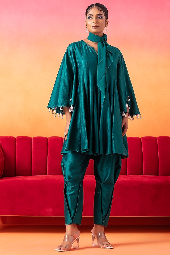 Emerald Green Chanderi Tunic Set by Seema Thukral at Pernia's Pop Up Shop