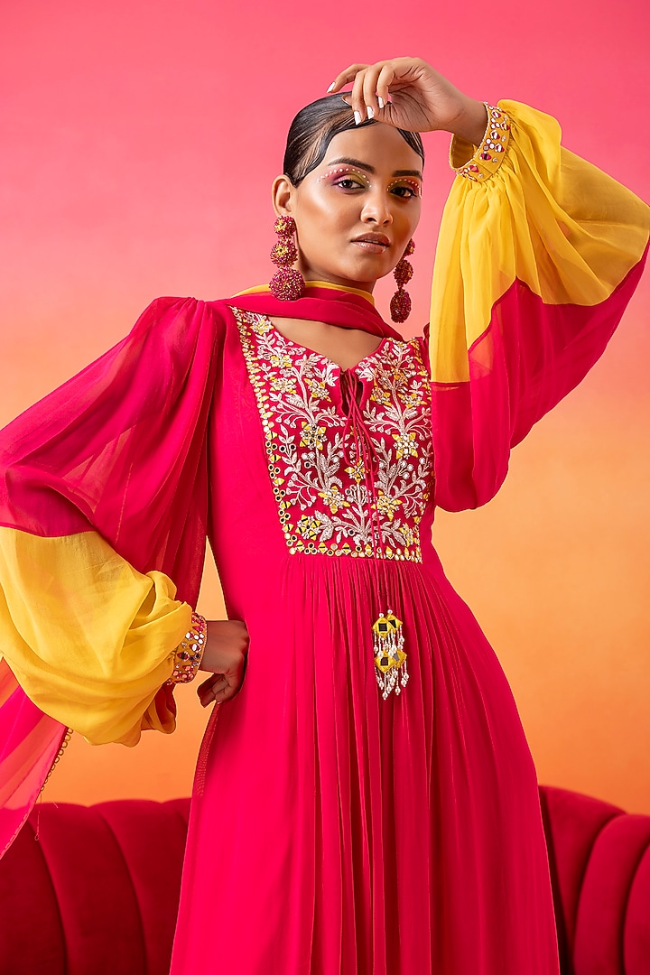 Barbie Pink Georgette Embellished Kurta Set by Seema Thukral at Pernia's Pop Up Shop