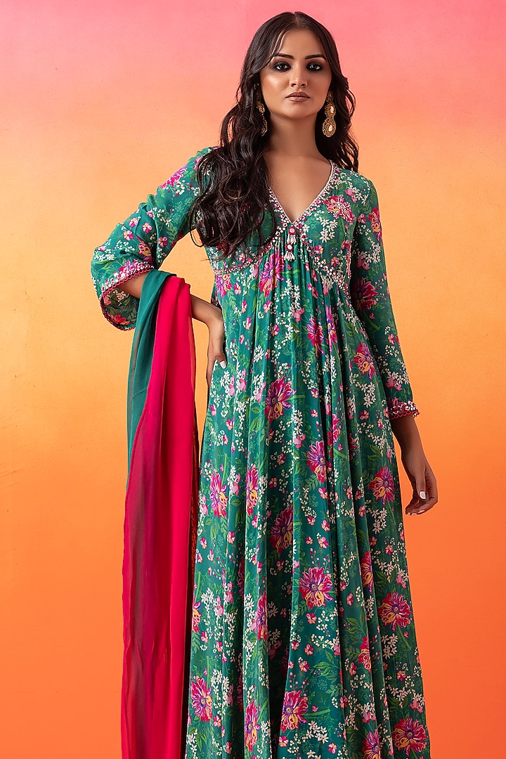 Emerald Green Crepe Printed Kurta Set by Seema Thukral at Pernia's Pop Up Shop