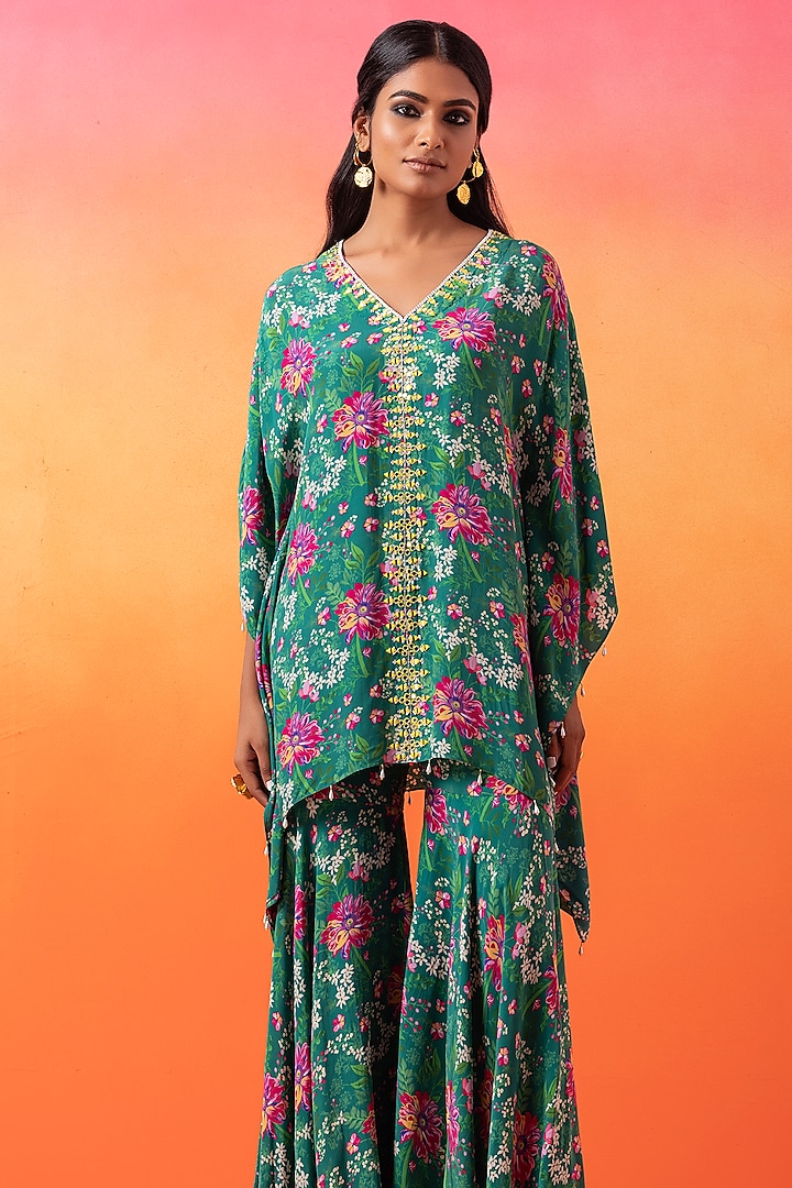 Emerald Green Crepe Printed Gharara Set by Seema Thukral at Pernia's Pop Up Shop