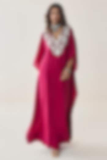 Berry Pink Habutai Silk Embellished Kaftan Set by Seema Thukral at Pernia's Pop Up Shop