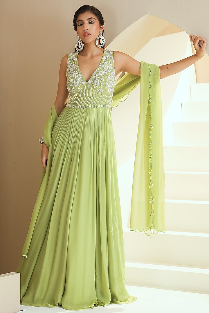 Green Embroidered Wedding Anarkali Set by Seema Thukral at Pernia's Pop Up Shop