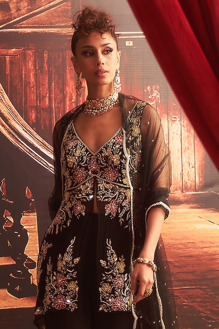 Black Georgette Embellished Peplum Kurta Set by Seema Thukral at Pernia's Pop Up Shop