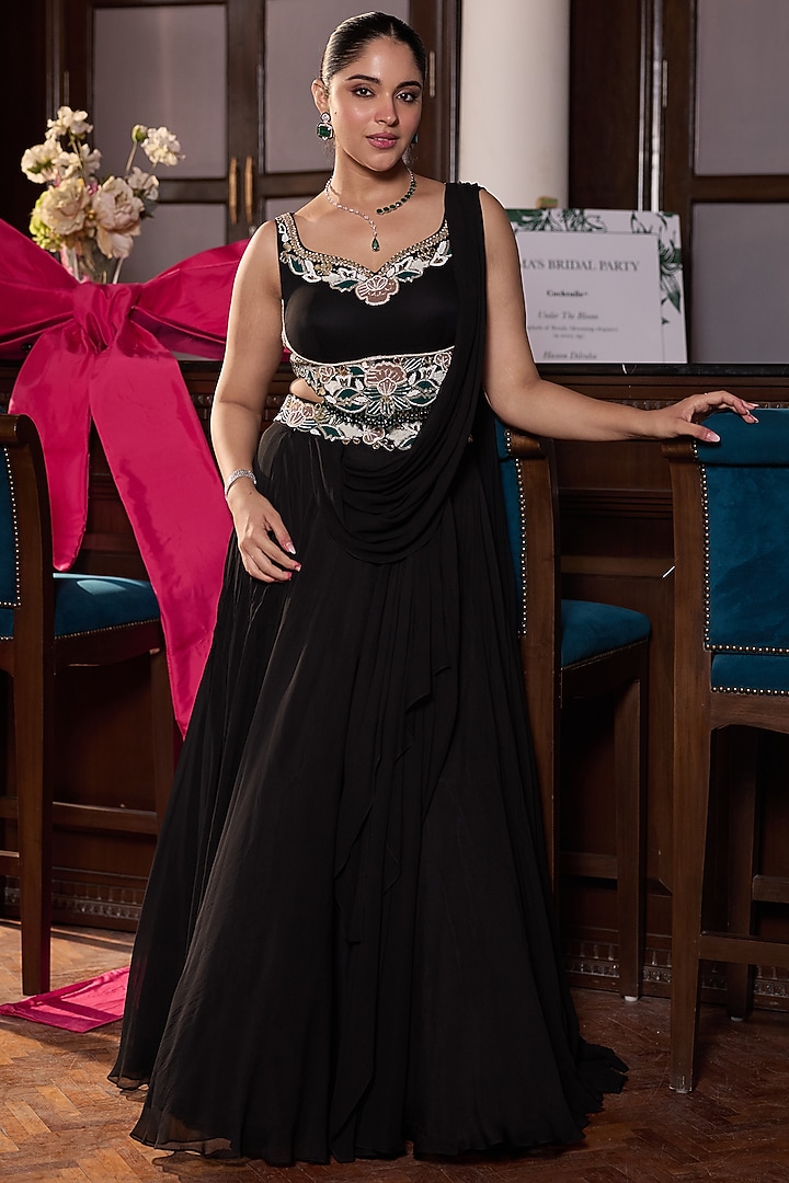 Black Georgette & Organza Pre-Draped Wedding Saree Set by Seema Thukral at Pernia's Pop Up Shop