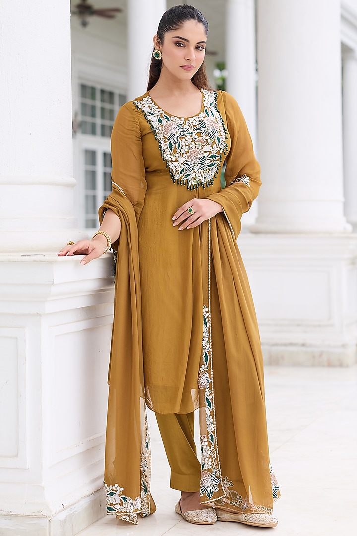 Brass Gold Satin Embellished Kurta Set by Seema Thukral at Pernia's Pop Up Shop