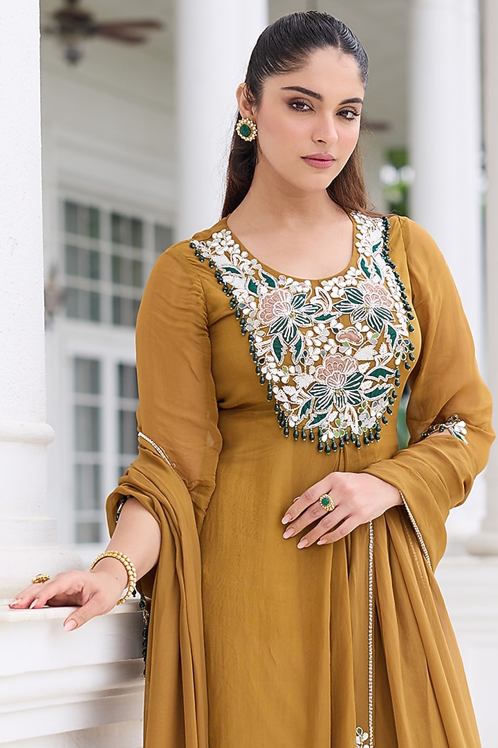 Brass Gold Satin Embellished Kurta Set by Seema Thukral at Pernia's Pop Up Shop