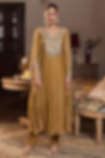 Dark Gold Tissue & Habutai Silk Embellished Kaftan Set by Seema Thukral at Pernia's Pop Up Shop