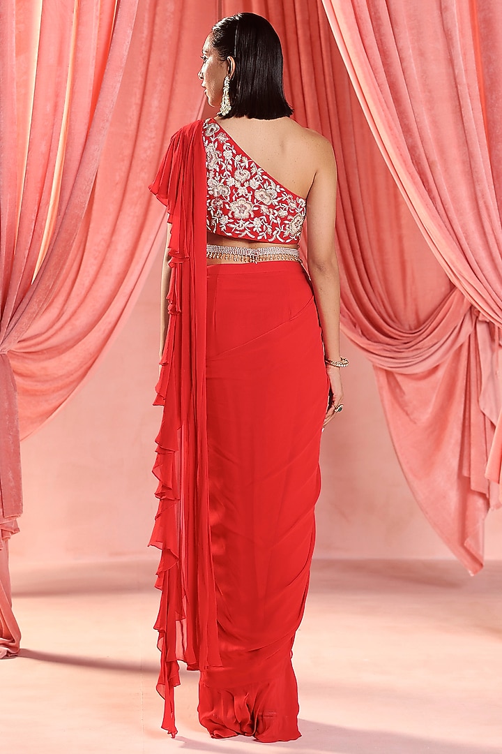 Red Georgette Pre-Stitched Ruffled Wedding Saree Set by Seema Thukral at Pernia's Pop Up Shop