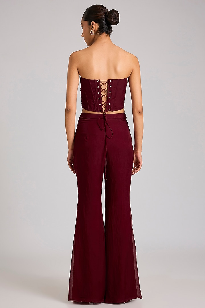 Maroon Organza Embellished Cape Set by Seema Thukral at Pernia's Pop Up Shop