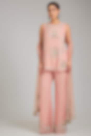 Dusty Pink Georgette Hand Embroidered Kurta Set by Seema Thukral at Pernia's Pop Up Shop