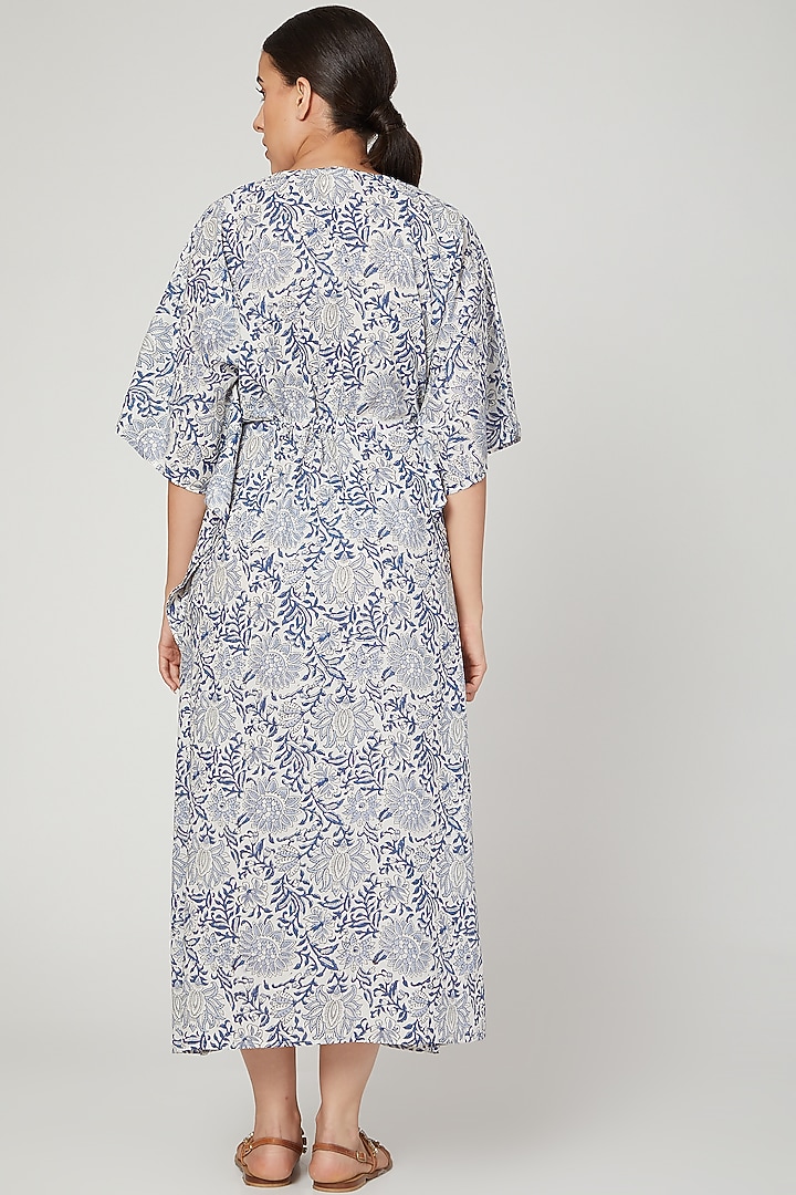 Blue & White Printed Kaftan With Drawstring by Stitch at Pernia's Pop Up Shop
