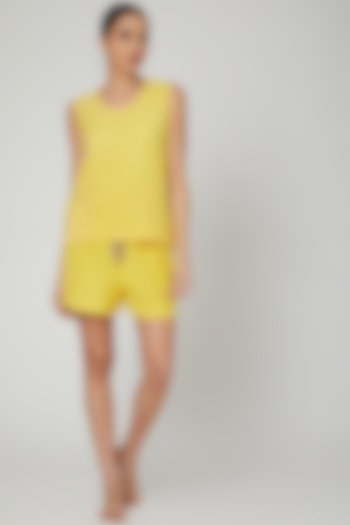 Yellow Top With Shorts by Stitch