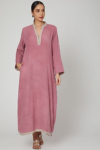 Mauve Dyed Cotton Kaftan by Stitch
