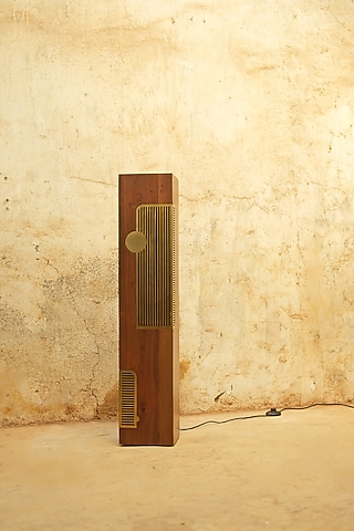 Brown Reclaimed Teak Wood & Aluminium Coated With Brass Finish Table Lamp by Studio Indigene