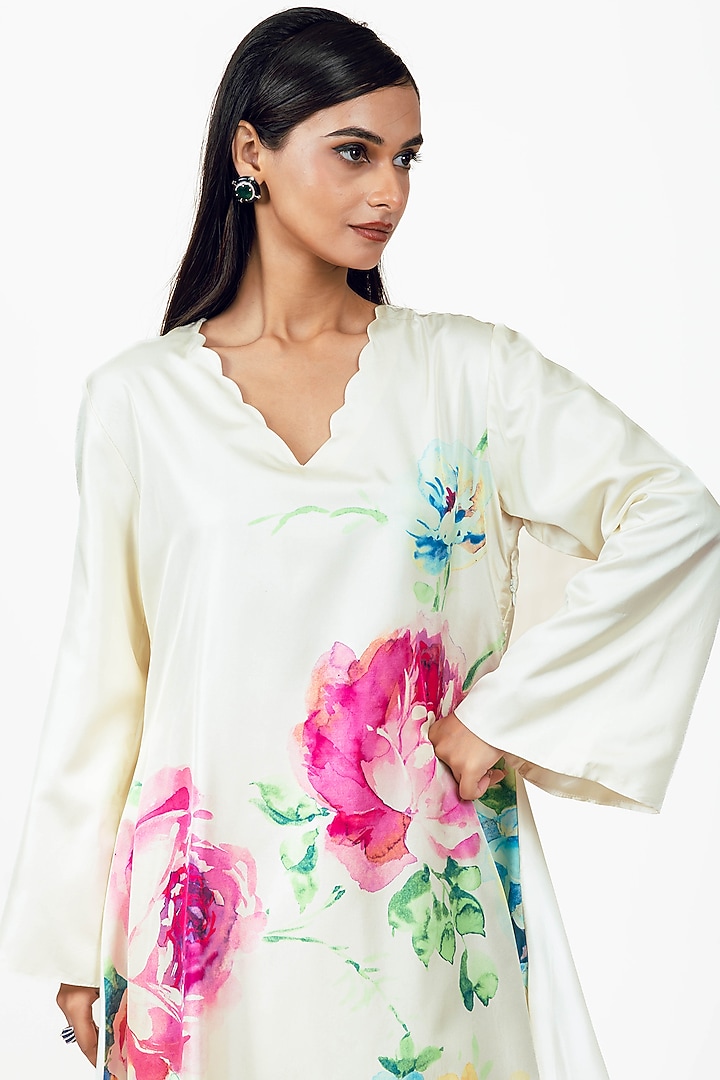 White Satin Floral Digital Printed Kurta Set by Studio 113 at Pernia's Pop Up Shop