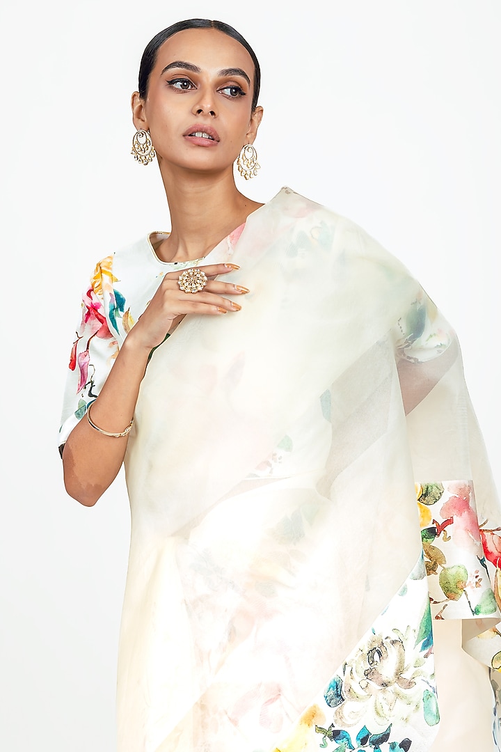 White Organza Handpainted Party Wear Saree Set by Studio 113 at Pernia's Pop Up Shop