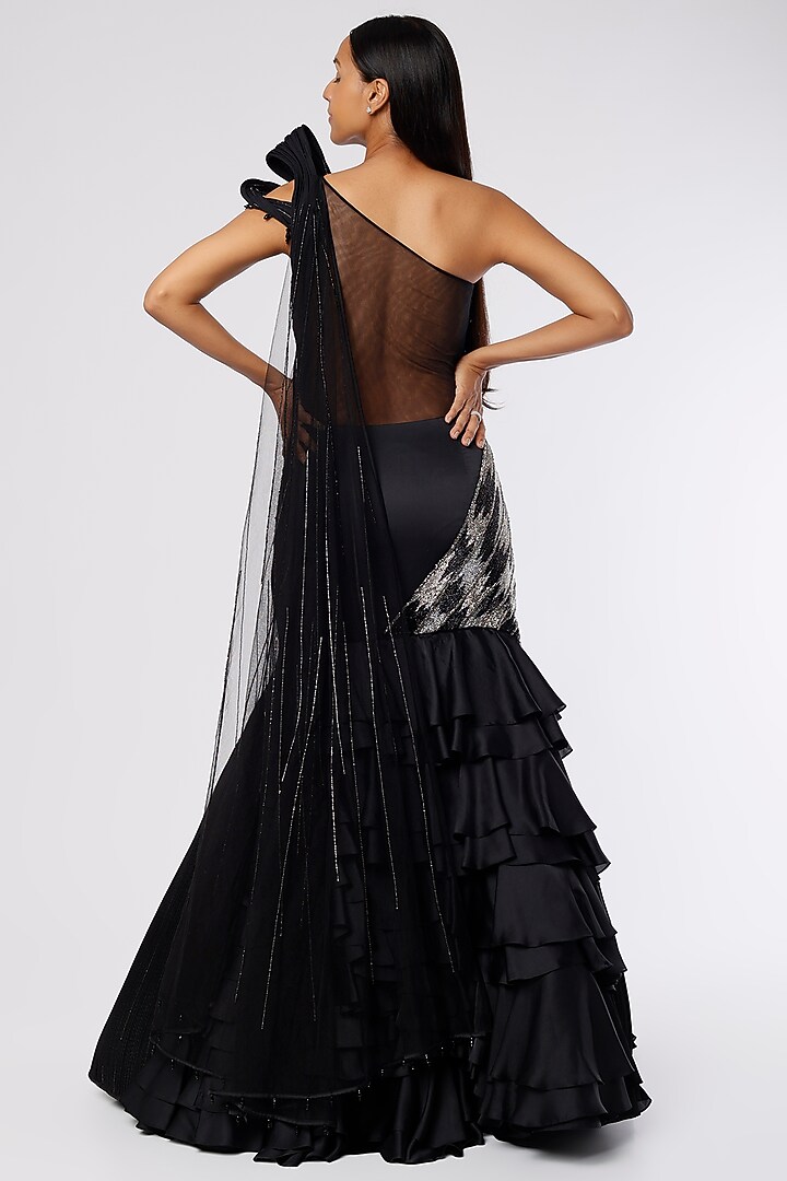 Black Dual Tone Embroidered Wedding Gown by The Story of Kohl at Pernia's Pop Up Shop