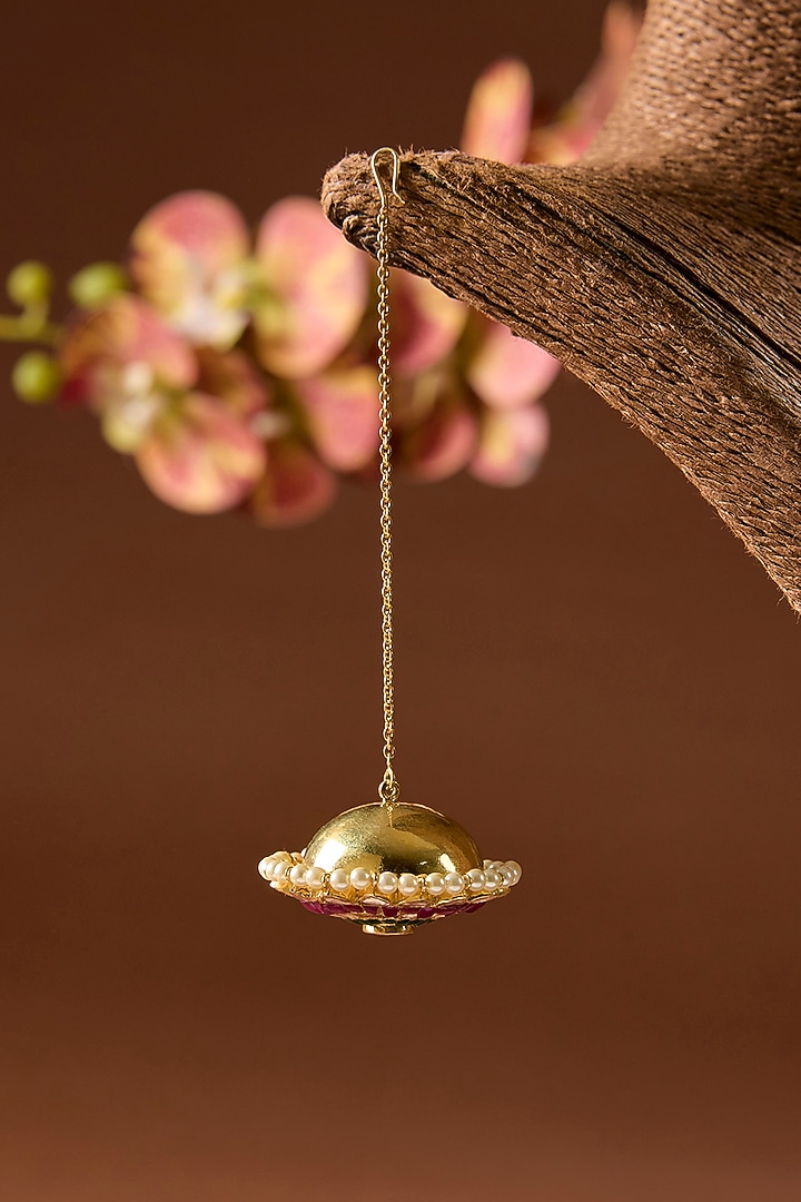 Gold Finish Kundan Polki & Emerald Stone Maangtikka In Sterling Silver by STELLA CREATIONS at Pernia's Pop Up Shop