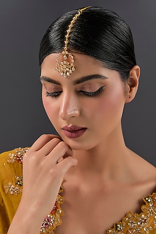 Gold Finish Kundan Polki Maangtikka In Sterling Silver by STELLA CREATIONS