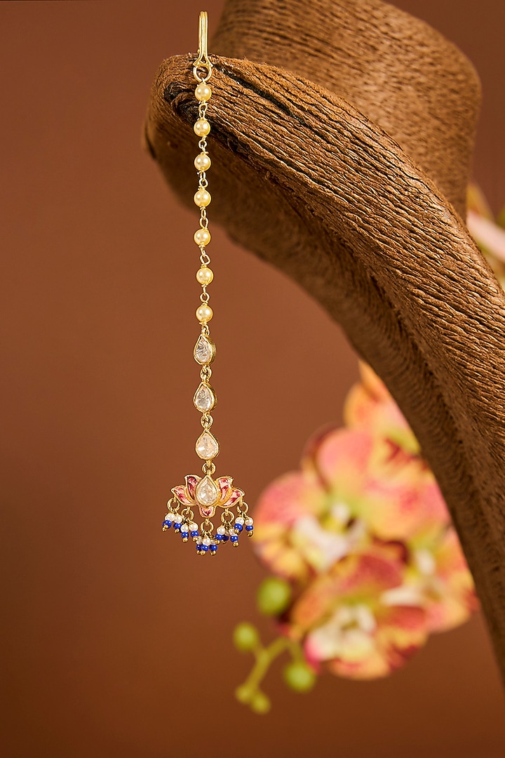 Yellow Gold Finish Moissanite Polki Pink Enameled Maangtikka In Sterling Silver by STELLA CREATIONS at Pernia's Pop Up Shop