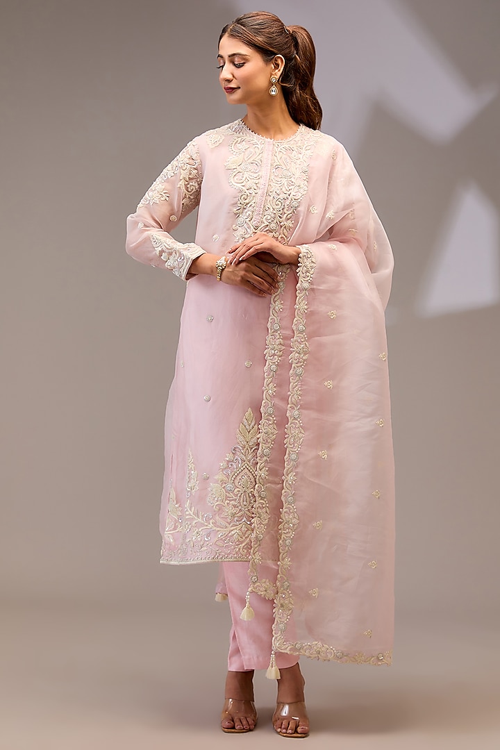 Light Pink Organza Hand Embellished Kurta Set by Stotram at Pernia's Pop Up Shop