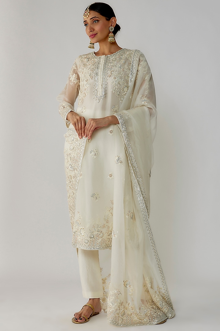 Ivory Pure Imported Organza Hand Embellished Kurta Set by Stotram at Pernia's Pop Up Shop