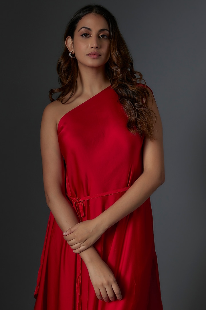 Red Silk Satin Georgette Tunic Set by Stephany at Pernia's Pop Up Shop