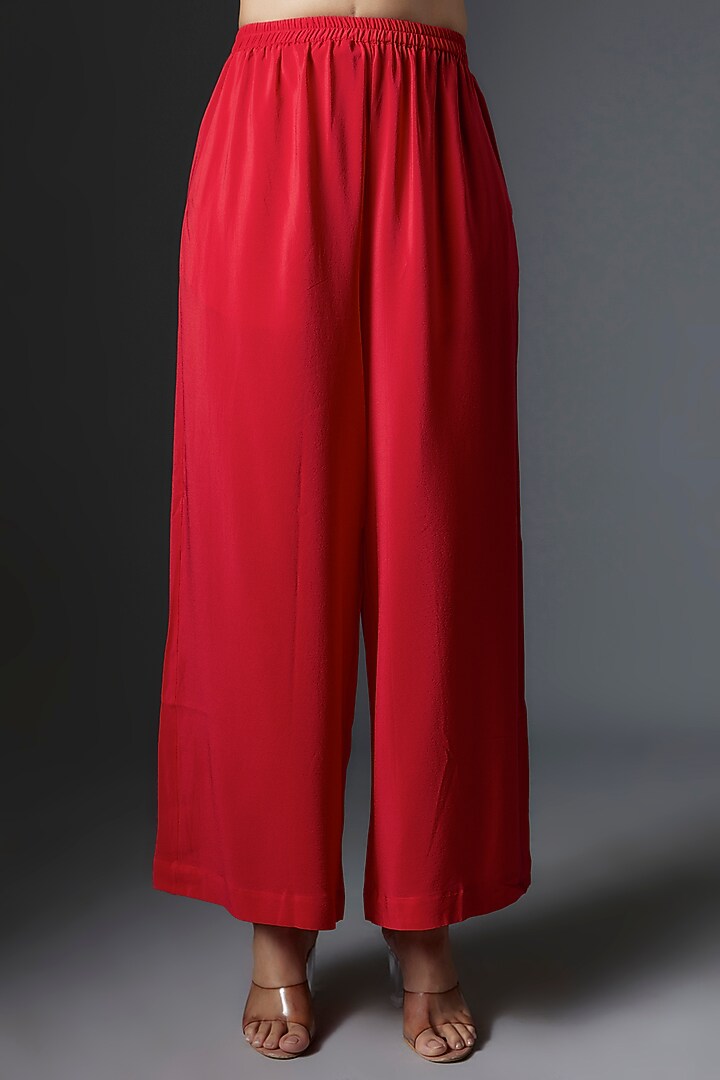 Red Silk Satin Georgette Bandhani Printed One-Shoulder Tunic Set by Stephany at Pernia's Pop Up Shop