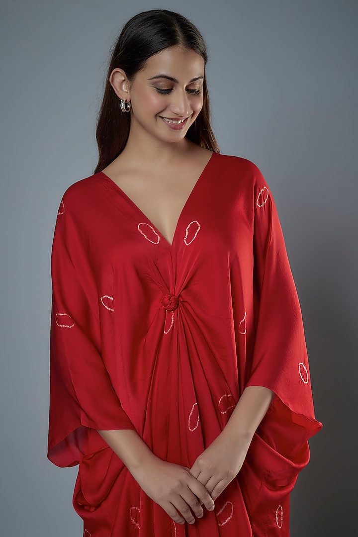 Red Silk Satin Georgette Bandhani Printed Tunic Set by Stephany at Pernia's Pop Up Shop
