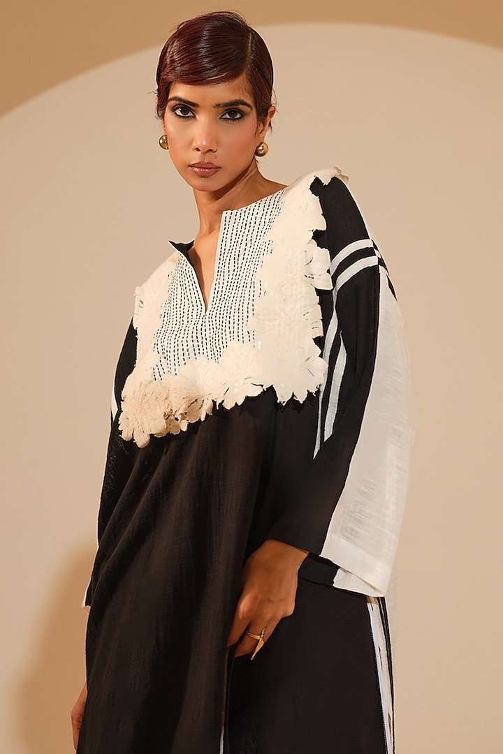 Black & Natural Beige Crushed Silk Tunic by STOIQUE  at Pernia's Pop Up Shop