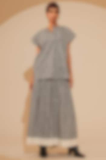 Black & Natural Beige Handwoven Cotton Pants by STOIQUE  at Pernia's Pop Up Shop