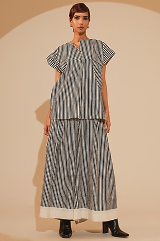 Black & Natural Beige Handwoven Cotton Pants by STOIQUE 