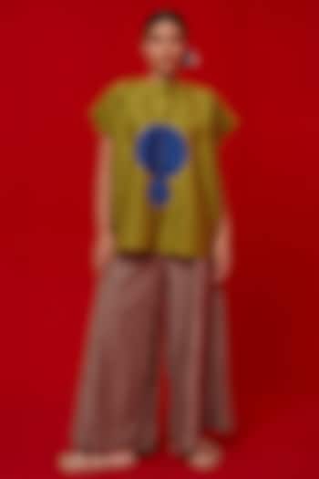 Grey Crushed Silk Relaxed-Fit Pants by STOIQUE at Pernia's Pop Up Shop