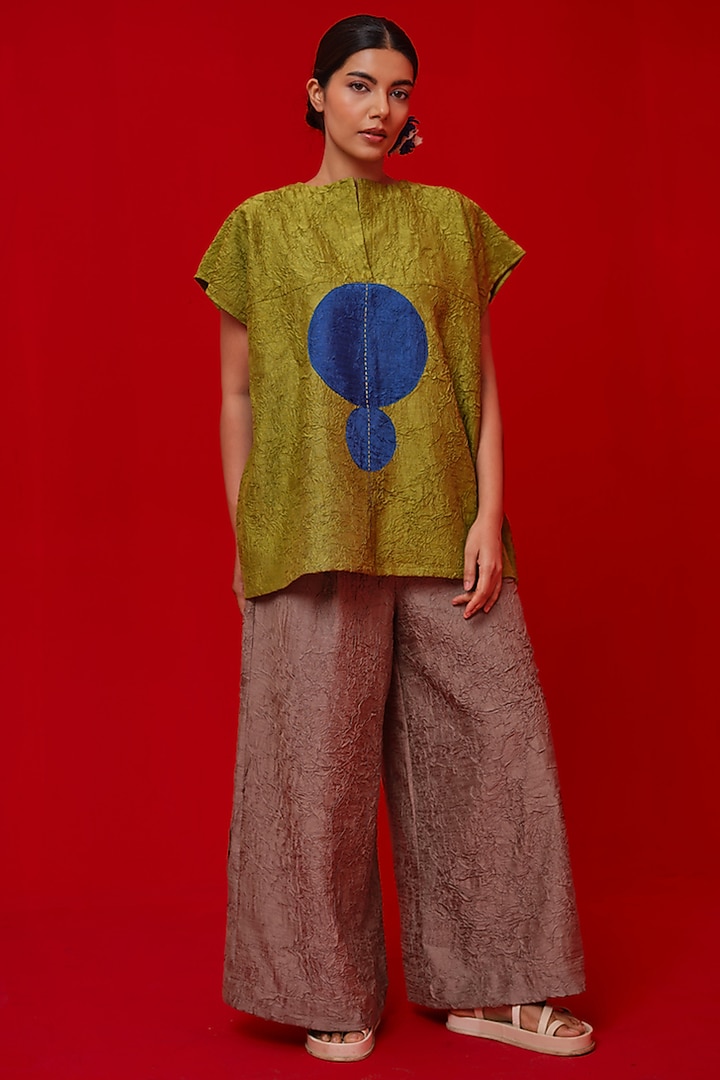 Grey Crushed Silk Relaxed-Fit Pants by STOIQUE at Pernia's Pop Up Shop