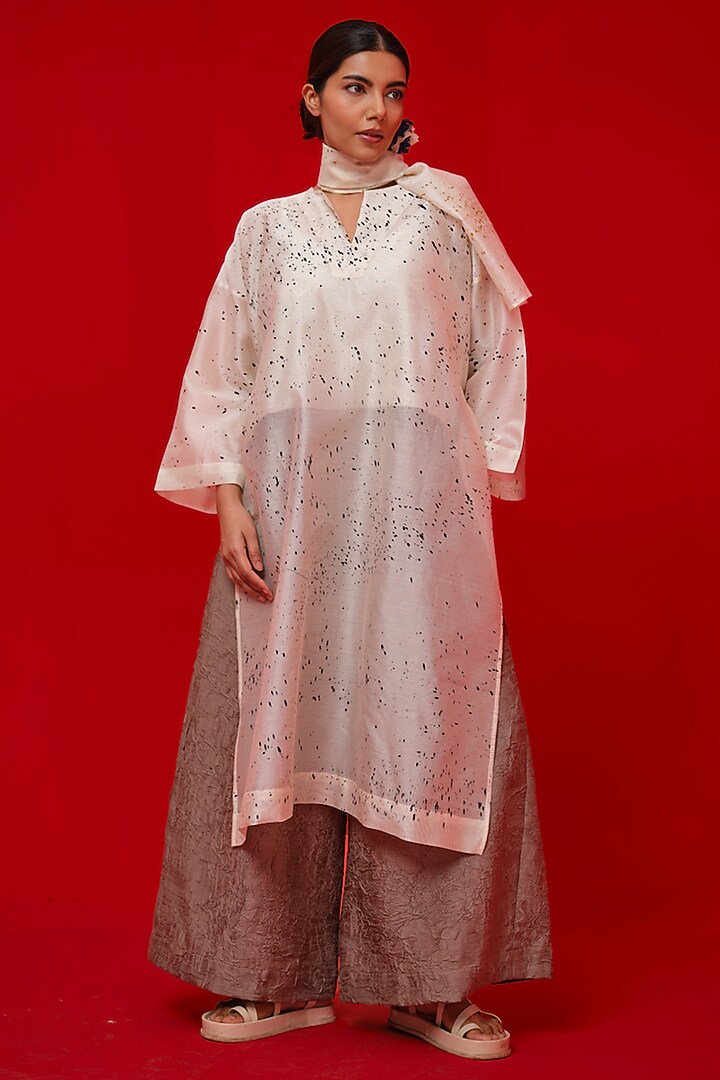 Ivory & Black Silk Chanderi Hand-Block Printed Tunic by STOIQUE at Pernia's Pop Up Shop