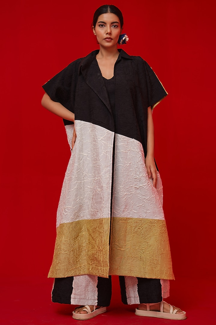 Black & Ivory Crushed Silk Color-Blocked Tunic by STOIQUE at Pernia's Pop Up Shop