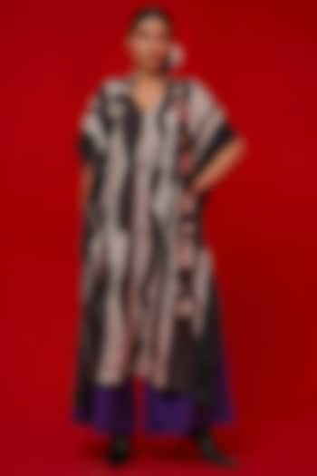 Black & Grey Satin Digital Printed Tunic by STOIQUE at Pernia's Pop Up Shop