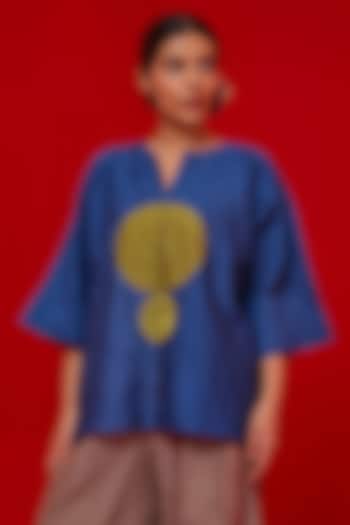 Blue & Leaf Green Crushed Silk Top by STOIQUE at Pernia's Pop Up Shop
