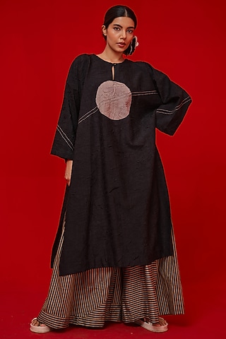 Black Crushed Silk Floral Applique Tunic by STOIQUE