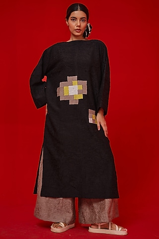 Black Crushed Silk Floral Applique Tunic by STOIQUE