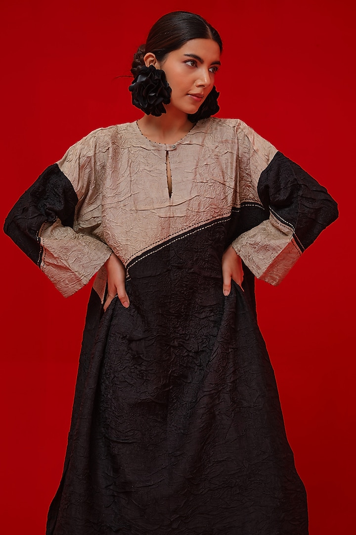 Black & Grey Crushed Silk Floral Applique Tunic by STOIQUE at Pernia's Pop Up Shop