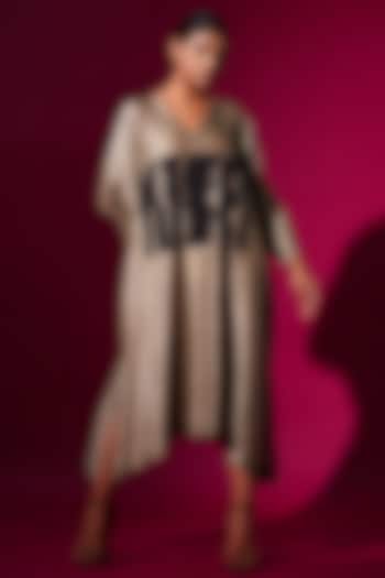 Grey Mysore Silk Kaftan Tunic by STOIQUE at Pernia's Pop Up Shop