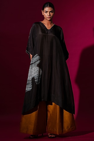 Black Upada Silk Tie-Dye Tunic by STOIQUE