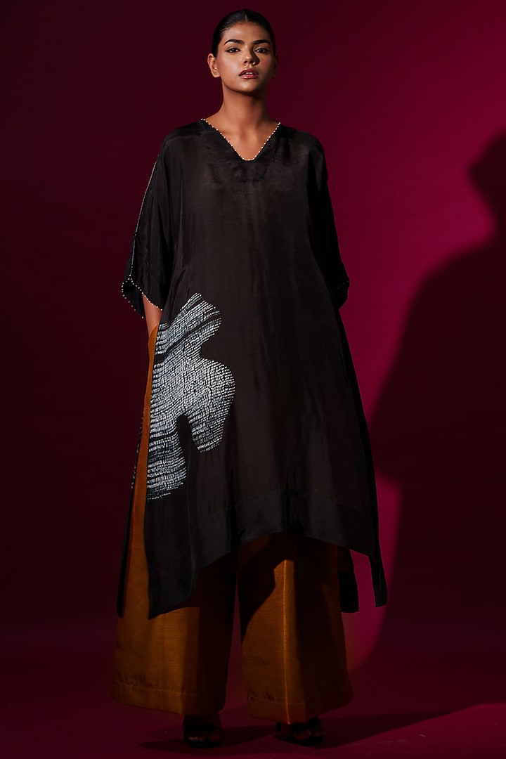 Black Upada Silk Tie-Dye Tunic by STOIQUE at Pernia's Pop Up Shop