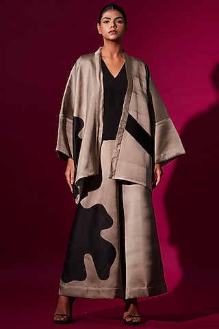 Grey & Black Satin Linen Trousers by STOIQUE